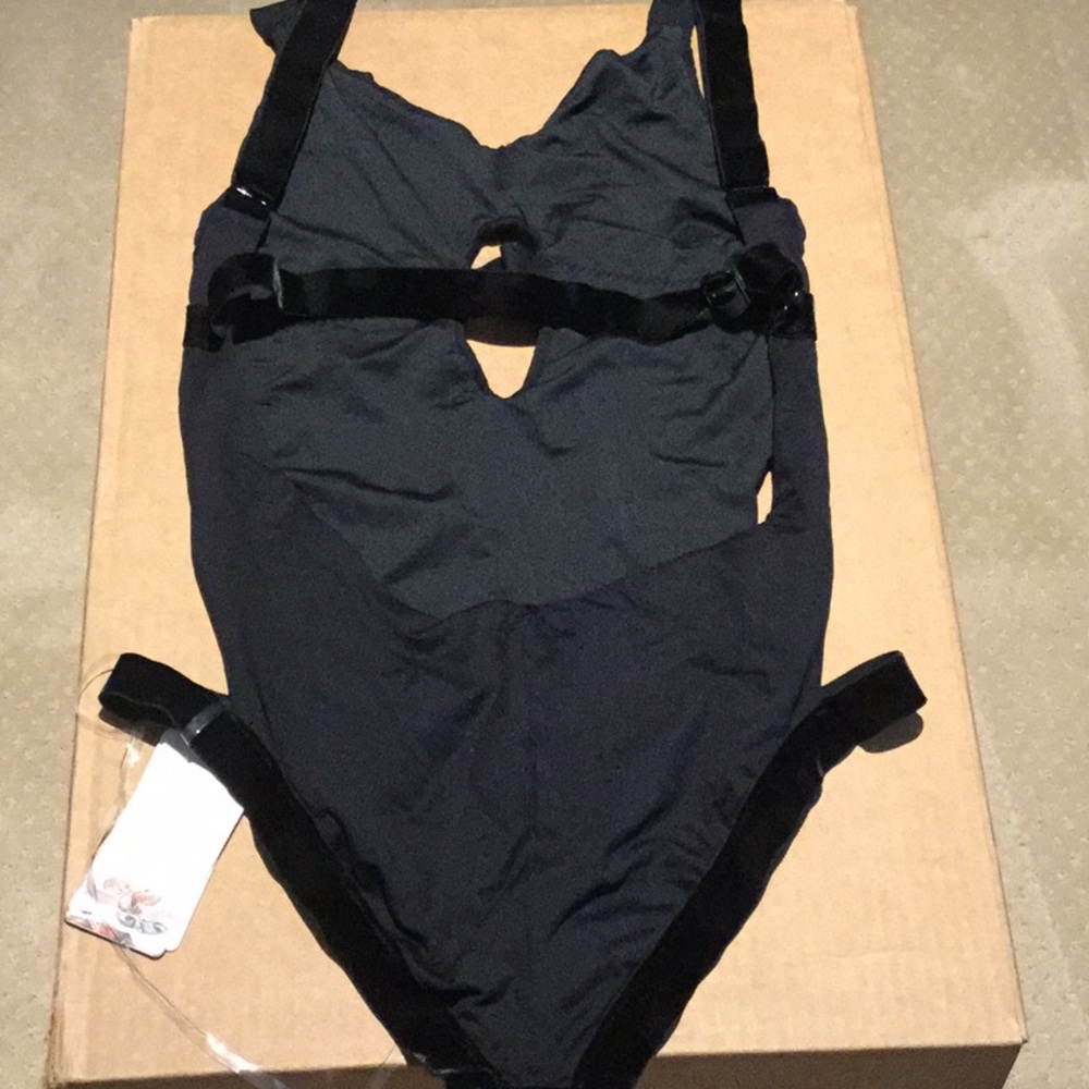 NWT $150 AGUA BENDITA LILA GEMSTONE ONE PIECE - Picture 8 of 8